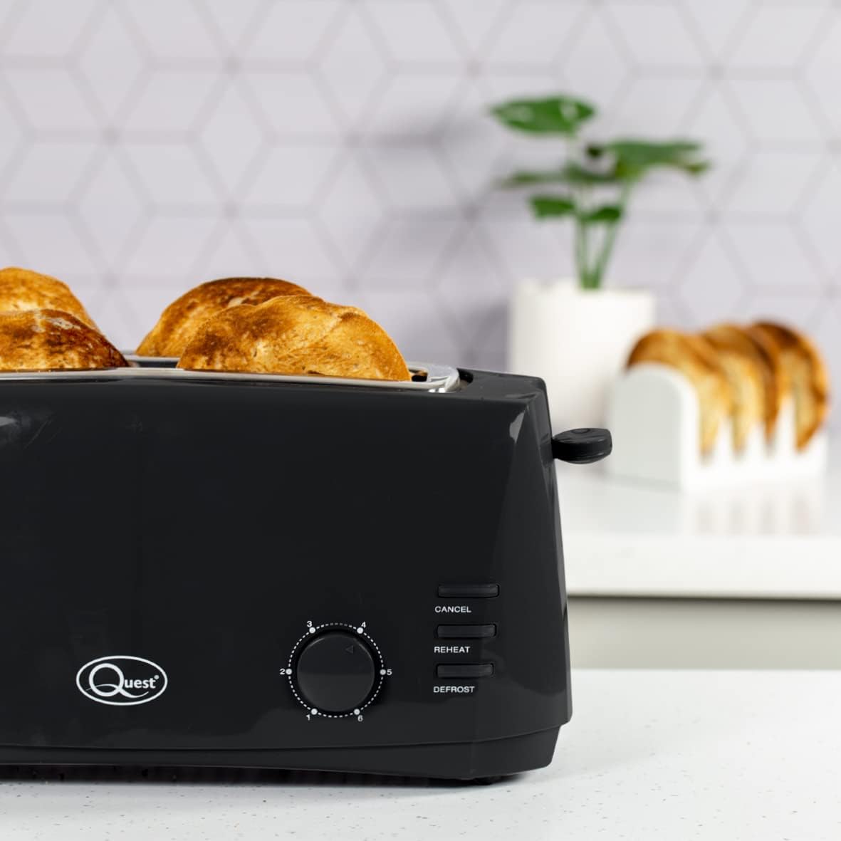 Quest 4 Slice Toaster Black - Extra Wide Long Slots for Crumpets and Bagels - 6 Settings - Reheat and Defrost 7 Quest 4 Slice Toaster Black - Extra Wide Long Slots for Crumpets and Bagels - 6 Settings - Reheat and Defrost - الصورة 7