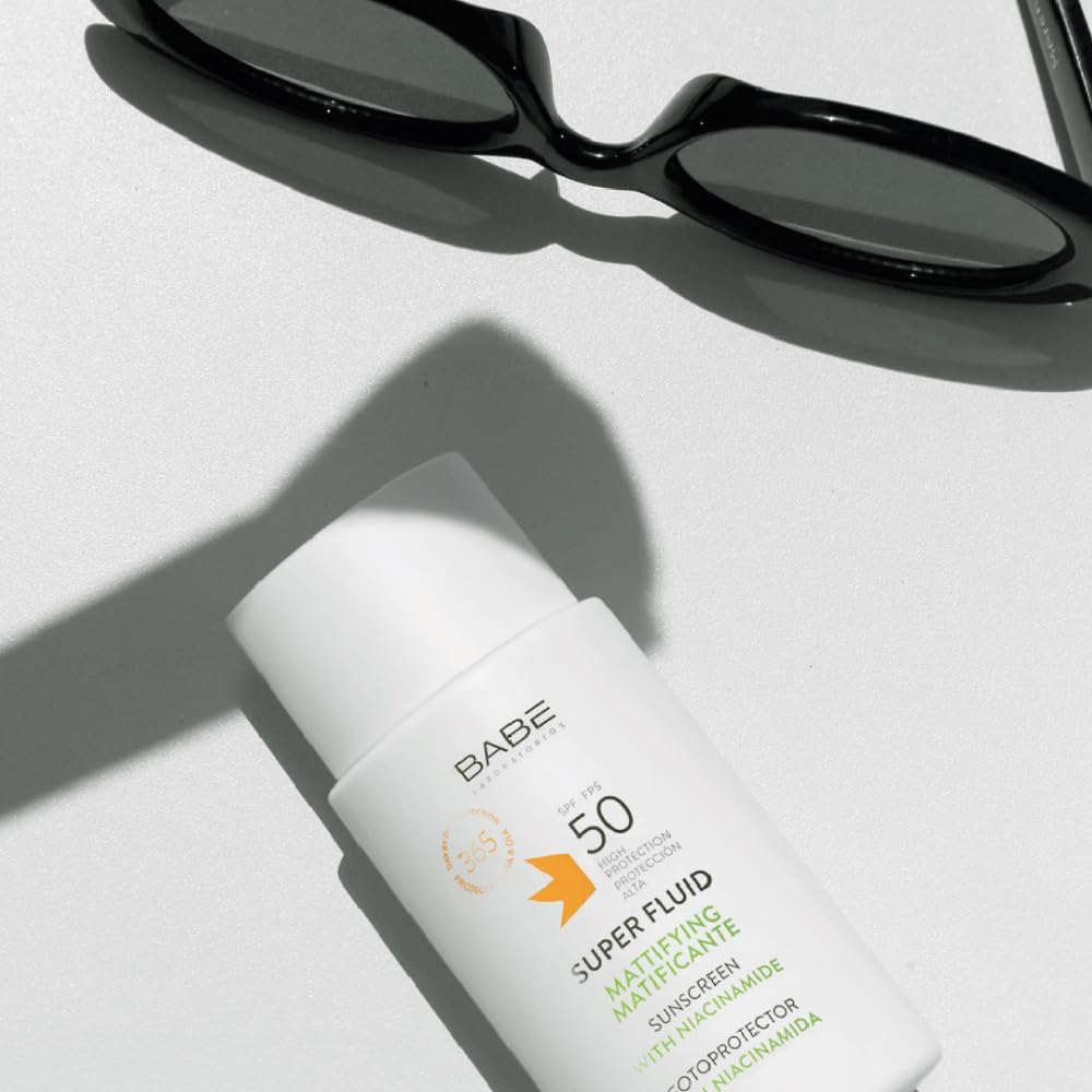 بيبي لابوراتوريز - واقي من الضوء فائق السوائل مات بعامل حماية من الشمس 50 | واقي وجه مقاوم للماء | كريم شمس ضد اضرار الشمس | مثالي للبشرة الدهنية او المعرضة لحب الشباب | 50 مل 3 بيبي لابوراتوريز - واقي من الضوء فائق السوائل مات بعامل حماية من الشمس 50 | واقي وجه مقاوم للماء | كريم شمس ضد اضرار الشمس | مثالي للبشرة الدهنية او المعرضة لحب الشباب | 50 مل - الصورة 3