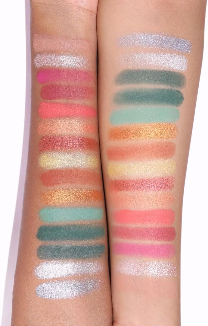 Makeup Revolution Maxi Reloaded, Eyeshadow Palette, 45 Shades, Highly Pigmented, Colorful Matte & Shimmer Shades, Big Shot, 60.8g 3 Makeup Revolution Maxi Reloaded, Eyeshadow Palette, 45 Shades, Highly Pigmented, Colorful Matte & Shimmer Shades, Big Shot, 60.8g - الصورة 3