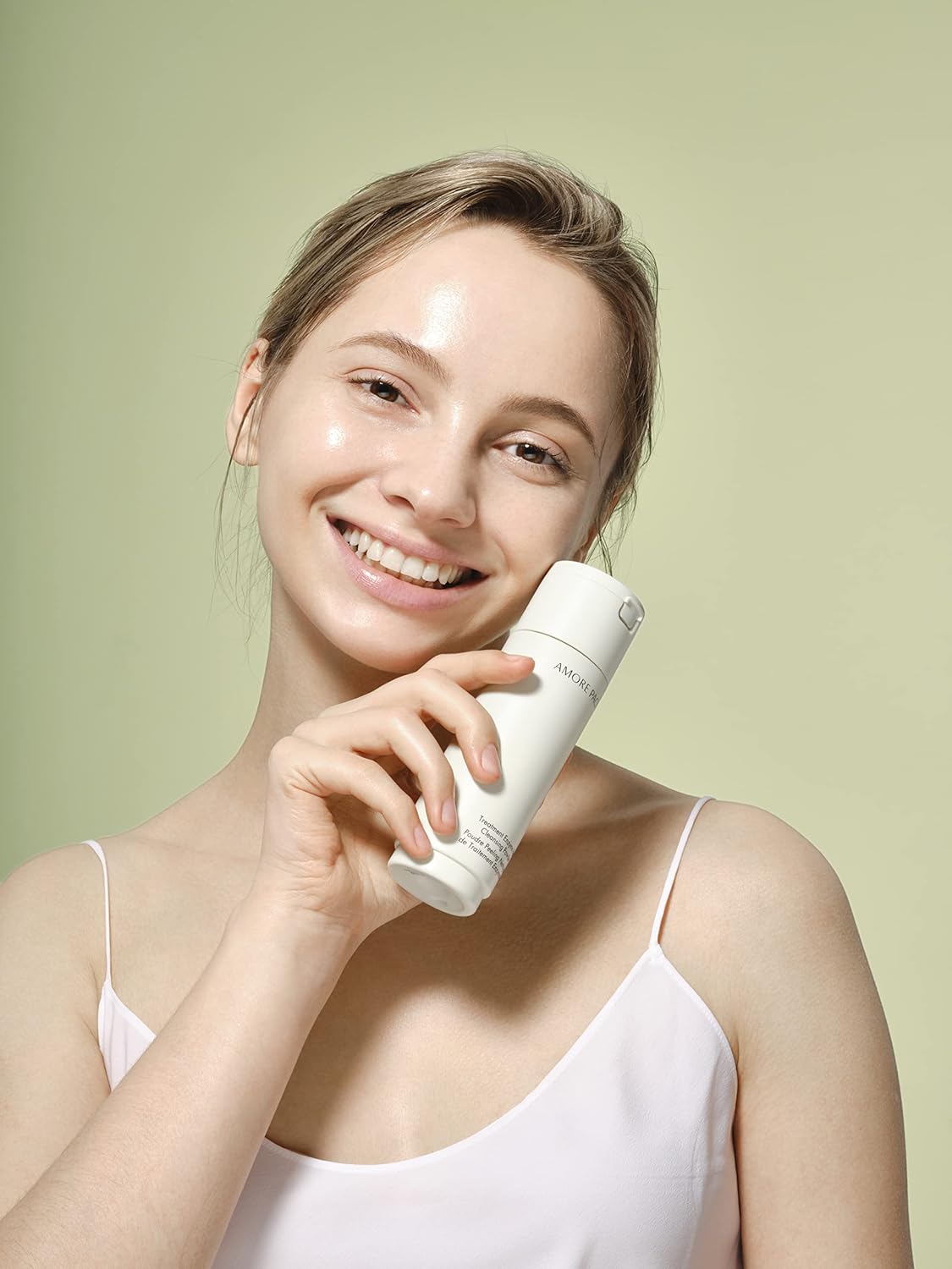 AMOREPACIFIC Treatment Enzyme Peel Cleansing Powder | Korean Gentle Daily Exfoliator with Hyaluronic Acid and Green Tea Enzymes, 1.9 oz. 7 AMOREPACIFIC Treatment Enzyme Peel Cleansing Powder | Korean Gentle Daily Exfoliator with Hyaluronic Acid and Green Tea Enzymes, 1.9 oz. - الصورة 7