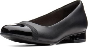 Clarks Women's Closed Toe Sandals