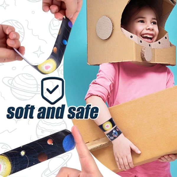 ⁦Aputue Slap Bracelets, 20 Pack Kids Slap Wristbands with UFO Astronaut Space Stars Pattern, Snap Bracelets for Valentine's Day Party Favor New Year Gifts School Classroom Prize Exchange⁩ - الصورة ⁦3⁩