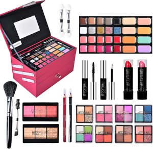 مجموعة مكياج احترافية كاملة للبنات والنساء من فانتاسي داي - مجموعة هدايا مكياج للكريسماس مع ظلال عيون وأحمر خدود وأحمر شفاه وكريم أساس وكونسيلر للعناية بالوجه