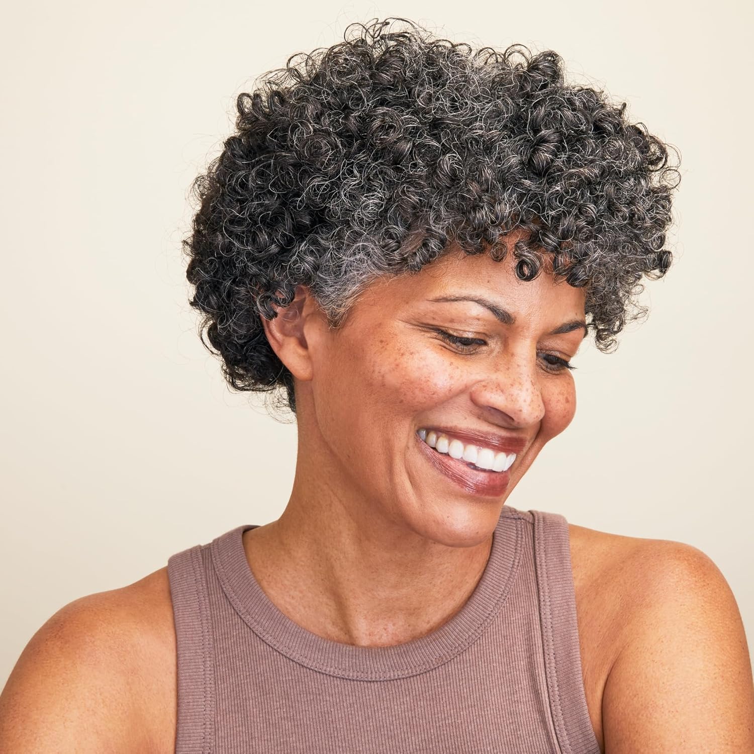 Colorescience Brush-On Sunscreen Mineral Powder for Sensitive Skin, Tan 6 Colorescience Brush-On Sunscreen Mineral Powder for Sensitive Skin, Tan - الصورة 6