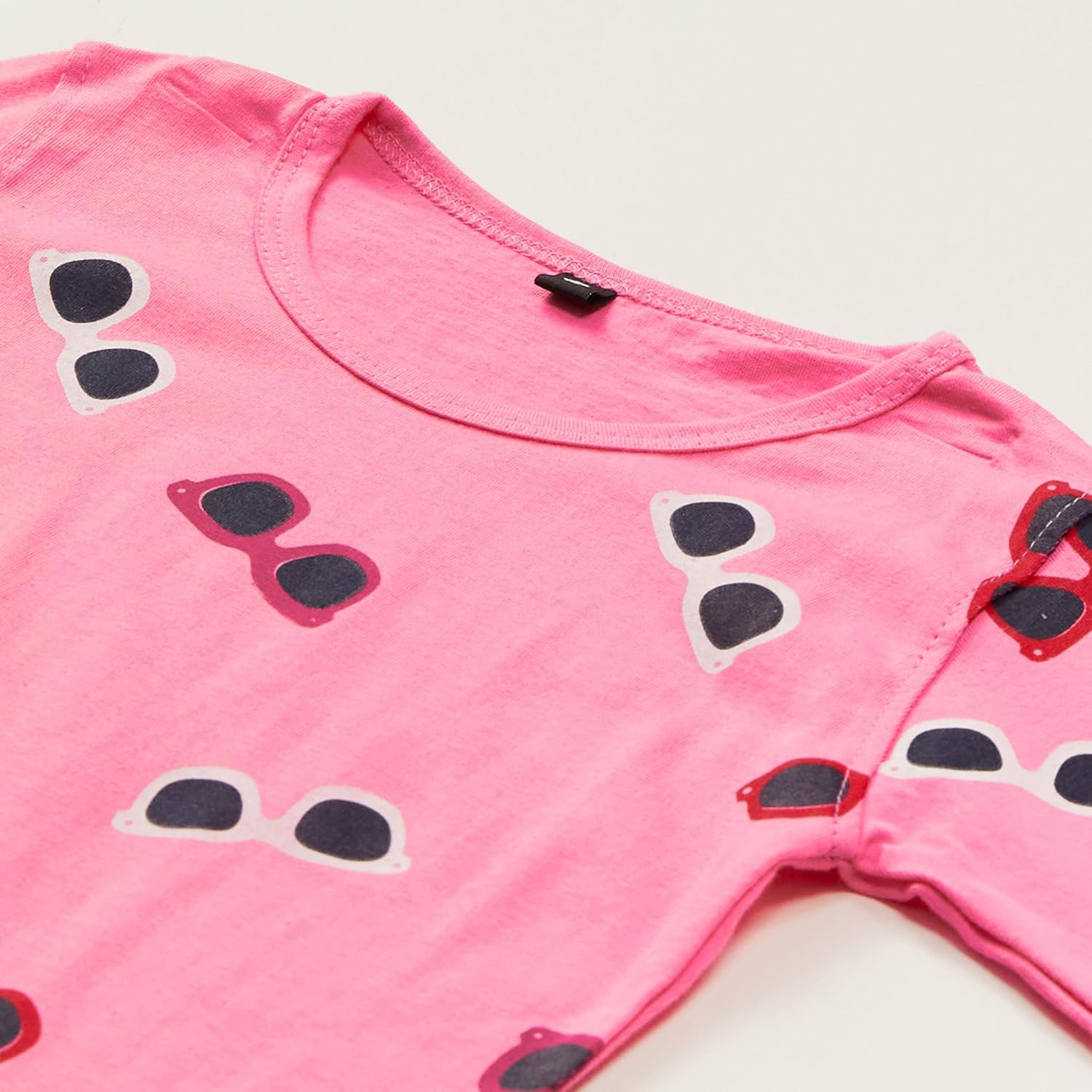 تي شيرت نصف كم طراز GLS-TSRT-20 للبنات مطبوع من T2F (عبوة من 5 قطع) 3 تي شيرت نصف كم طراز GLS-TSRT-20 للبنات مطبوع من T2F (عبوة من 5 قطع) - الصورة 3