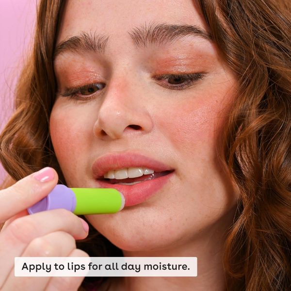 ⁦eos Flavor Lab Secret Menu Lip Balm Gift Set - 'Nilla Milkshake, Limited-Edition, Moisturizing, Hydrating, Dry Lips, Variety Pack, 0.14 oz, 4-Pack⁩ - الصورة ⁦4⁩
