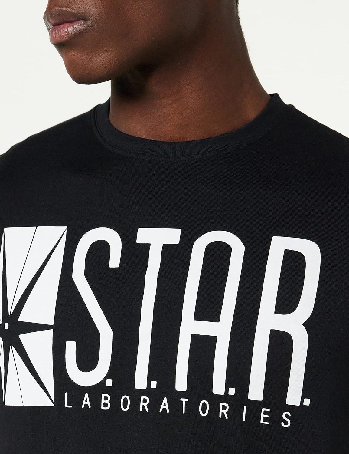 DC Comics Men's Star Labs T - Shirt (pack of 1) 3 DC Comics Men's Star Labs T - Shirt (pack of 1) - الصورة 3