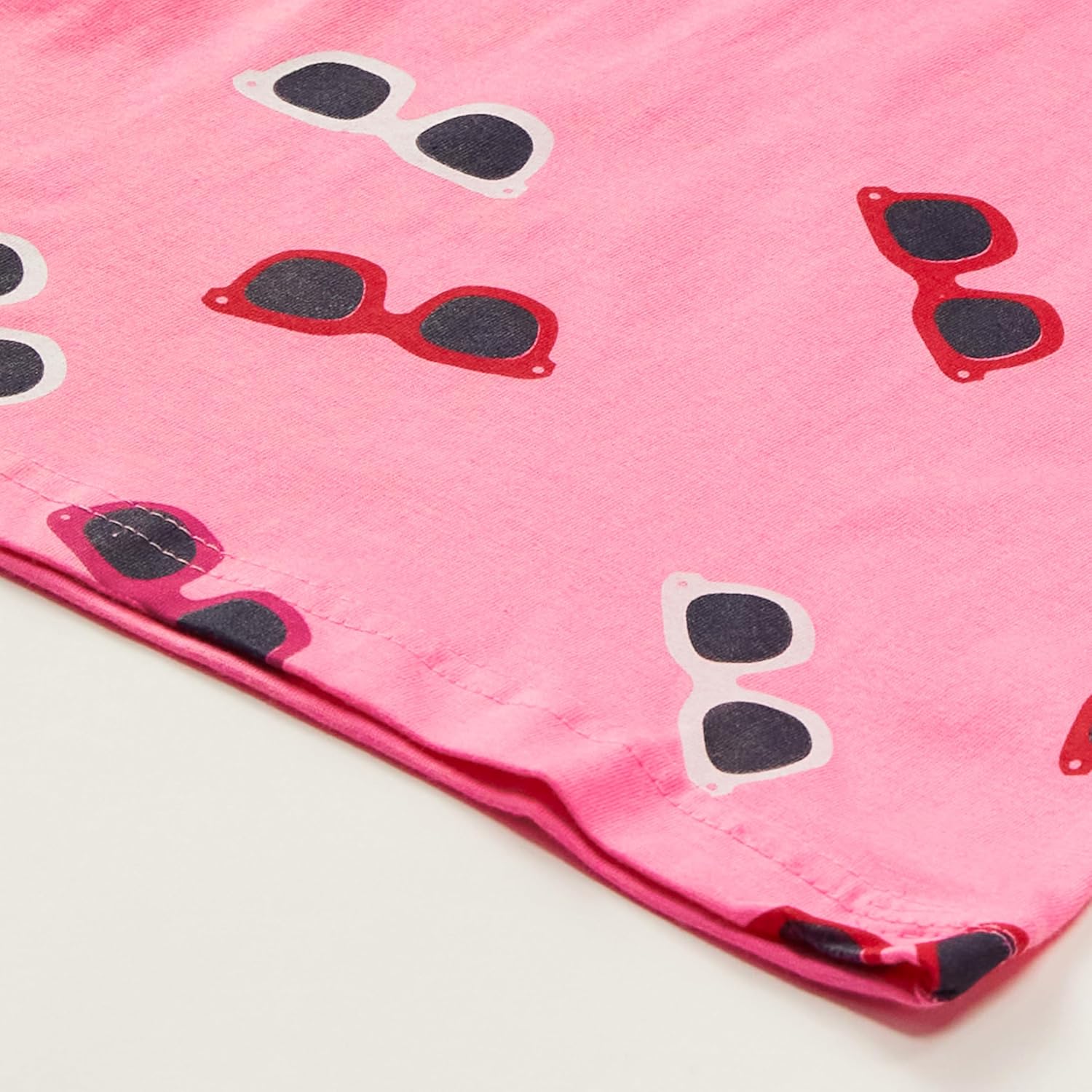 تي شيرت نصف كم طراز GLS-TSRT-20 للبنات مطبوع من T2F (عبوة من 5 قطع) 4 تي شيرت نصف كم طراز GLS-TSRT-20 للبنات مطبوع من T2F (عبوة من 5 قطع) - الصورة 4