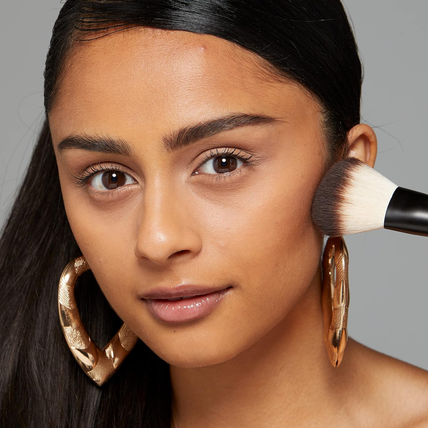 NYX Professional Makeup 3 Steps to Sculpt Face Sculpting Palette, Medium 03 3STS03 4 NYX Professional Makeup 3 Steps to Sculpt Face Sculpting Palette, Medium 03 3STS03 - الصورة 4