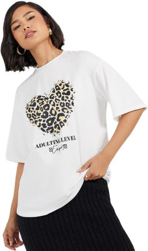 تيشيرت طويل برقبة دائرية وطبعة جرافيك كبيرة الحجم للنساء من ستايلي