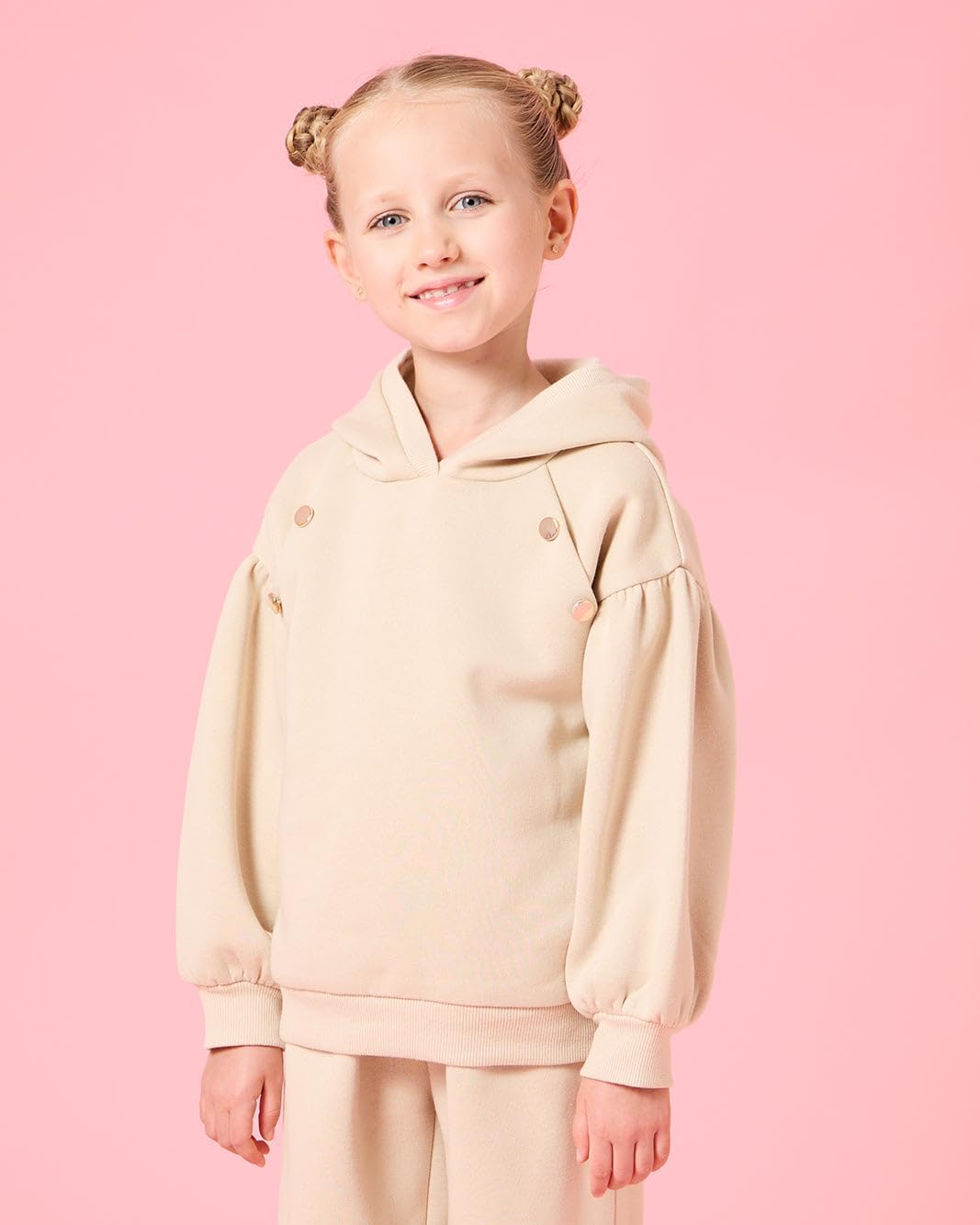 طقم بنطلون رياضي بغطاء للرأس للبنات من ريد تاغ (قطعتان) لعمر 2-3 سنوات، لون اسود 2 طقم بنطلون رياضي بغطاء للرأس للبنات من ريد تاغ (قطعتان) لعمر 2-3 سنوات، لون اسود - الصورة 2