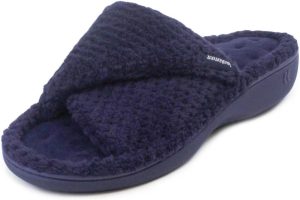 ايزو تونر شبشب نسائي برقبة منخفضة من ايزو تونر بتصميم فشار مفتوح عند الأصابع