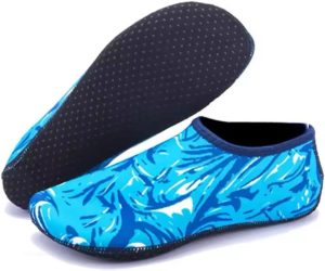 حذاء مائي سريع الجفاف بدون رباط للنساء والرجال، جوارب مائية حافية القدمين للشاطئ والسباحة وركوب الامواج وممارسة اليوغاوالتجديف والمشي على الشاطئ, (أزرق)