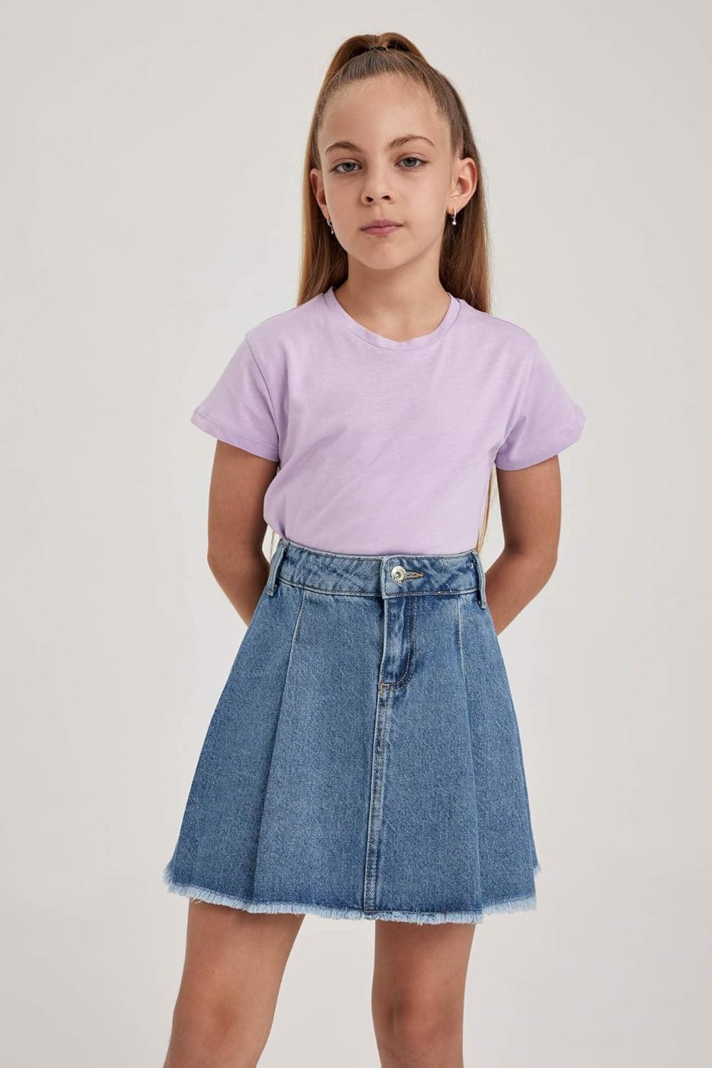 تي شيرت للبنات طراز B0672a8 من ديفاكتو 3 تي شيرت للبنات طراز B0672a8 من ديفاكتو - الصورة 3