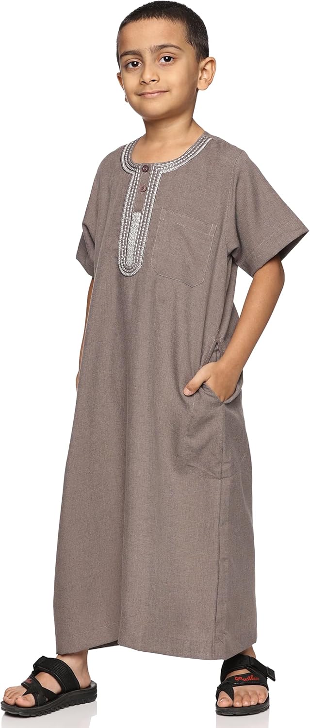 جلابية للأطفال برقبة دائرية وأكمام قصيرة | ثوب قفطان مريح وأنيق 5 جلابية للأطفال برقبة دائرية وأكمام قصيرة | ثوب قفطان مريح وأنيق - الصورة 5