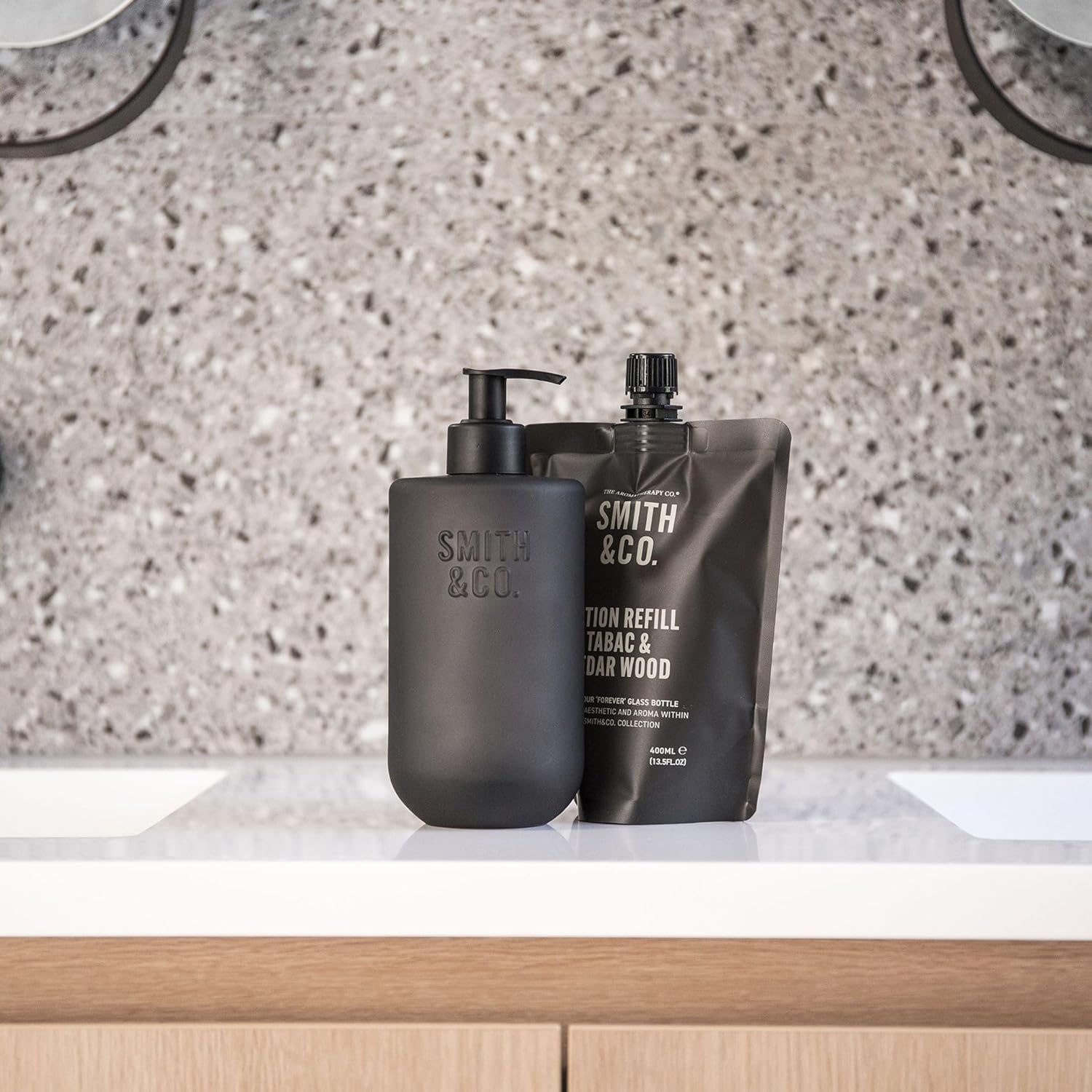 ويدوب اند كو ذا اروماثيرابي كو - سميث اند كو 400 مل وغسول الجسم قابل لاعادة التعبئة - خشب التباك وخشب الارز | مرطب البشرة بزيت البرقوق كاكورا وزيت المارولا - نباتي ولم يتم اختباره على الحيوانات/صنع في 2 ويدوب اند كو ذا اروماثيرابي كو - سميث اند كو 400 مل وغسول الجسم قابل لاعادة التعبئة - خشب التباك وخشب الارز | مرطب البشرة بزيت البرقوق كاكورا وزيت المارولا - نباتي ولم يتم اختباره على الحيوانات/صنع في - الصورة 2