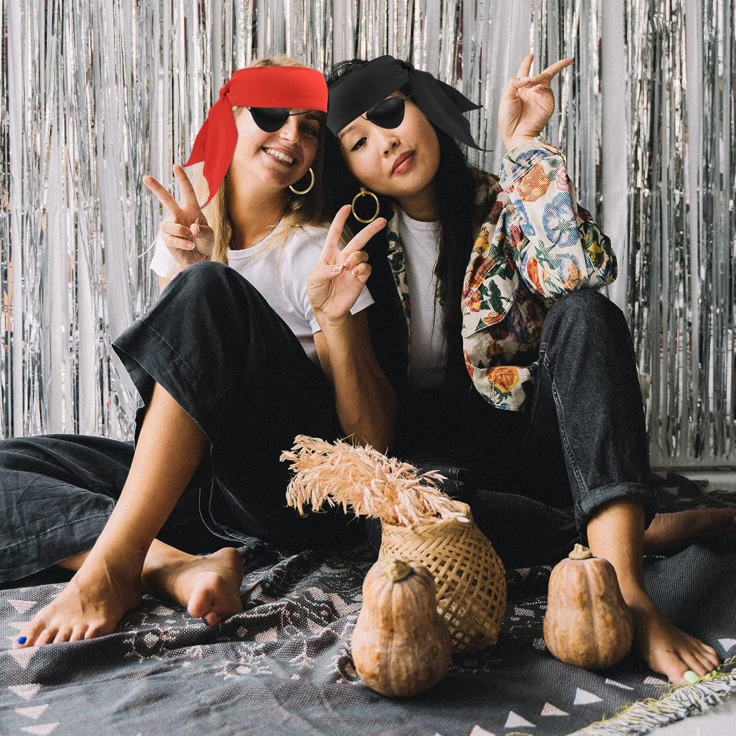 اكسسوارات زي القراصنة، مجموعة زي القراصنة للهالوين، بما في ذلك وشاح كابتن اسود، باندانا احمر، رقع عين واحدة، اقراط حلقية مثالية للرجال والنساء والاطفال، زي تنكري للحفلات التنكرية، 6 قطع 3 اكسسوارات زي القراصنة، مجموعة زي القراصنة للهالوين، بما في ذلك وشاح كابتن اسود، باندانا احمر، رقع عين واحدة، اقراط حلقية مثالية للرجال والنساء والاطفال، زي تنكري للحفلات التنكرية، 6 قطع - الصورة 3