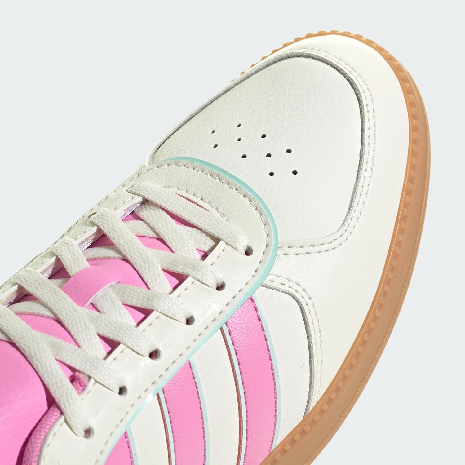 حذاء بريك نت سليك للنساء من اديداس 4 حذاء بريك نت سليك للنساء من اديداس - الصورة 4