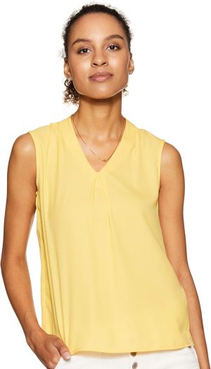 بلوزة بقصة عادية للنساء ولون سادة من علامة أمازون التجارية - سيمبول