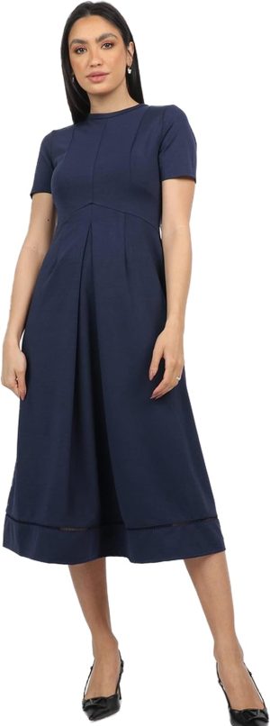 تيشيرت متوسط الطول باكمام قصيرة للنساء من نيشي