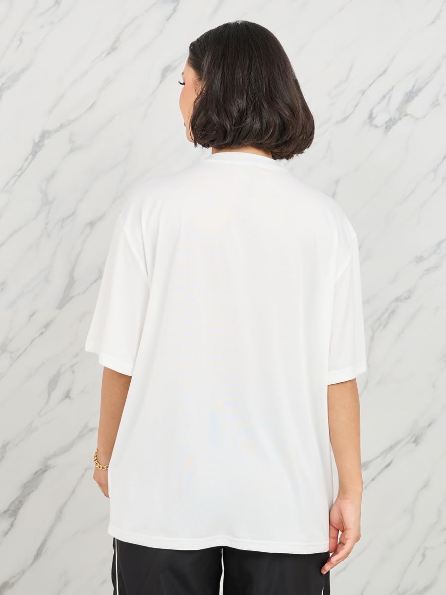 تيشيرت طويل سادة بمقاس كبير للنساء من ستايلي 4 تيشيرت طويل سادة بمقاس كبير للنساء من ستايلي - الصورة 5