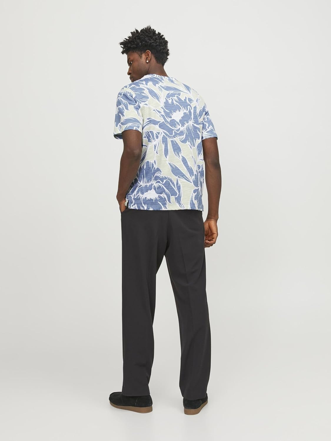 قميص بلابالما للرجال من جاك اند جونز 3 قميص بلابالما للرجال من جاك اند جونز - الصورة 3