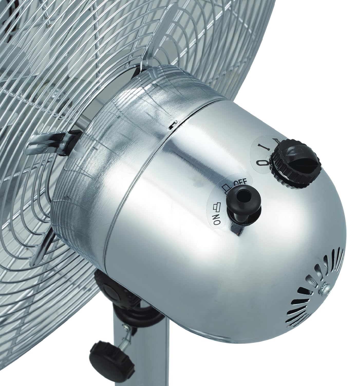 مروحة ستاند معدنية بـ4 ريشات مقاس 40.6 سم مع 3 مستويات للسرعة ومؤقت 7 ساعات مع جهاز تحكم عن بعد SF-401 من كراون لاين 4 مروحة ستاند معدنية بـ4 ريشات مقاس 40.6 سم مع 3 مستويات للسرعة ومؤقت 7 ساعات مع جهاز تحكم عن بعد SF-401 من كراون لاين - الصورة 4