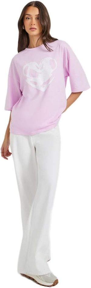 تي شيرت نسائي كبير الحجم برقبة دائرية مطبوع عليه رسومات من ستايلي