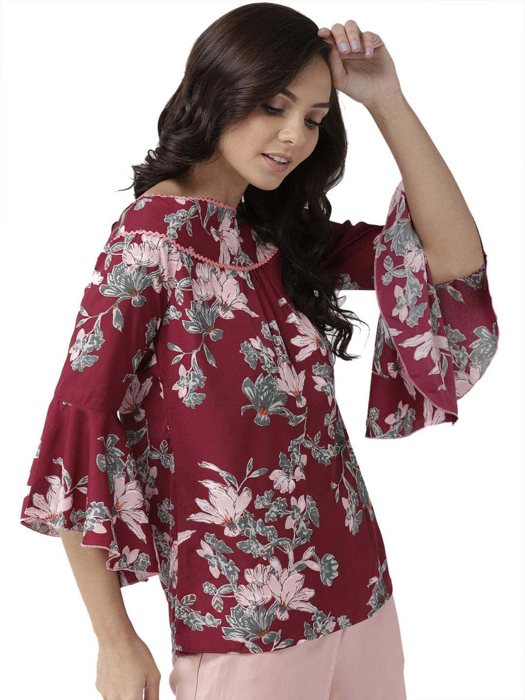 1768218314 بلوزة بقصة عادية وتصميم زهور من كريف