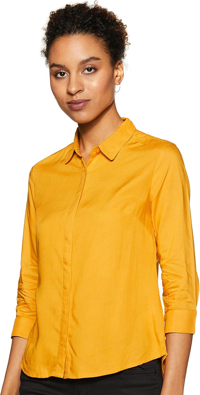 بلوزة بقصة عادية للنساء ولون سادة من أمازون براند - سيمبول 7 1768340107 بلوزة بقصة عادية للنساء ولون سادة من أمازون براند