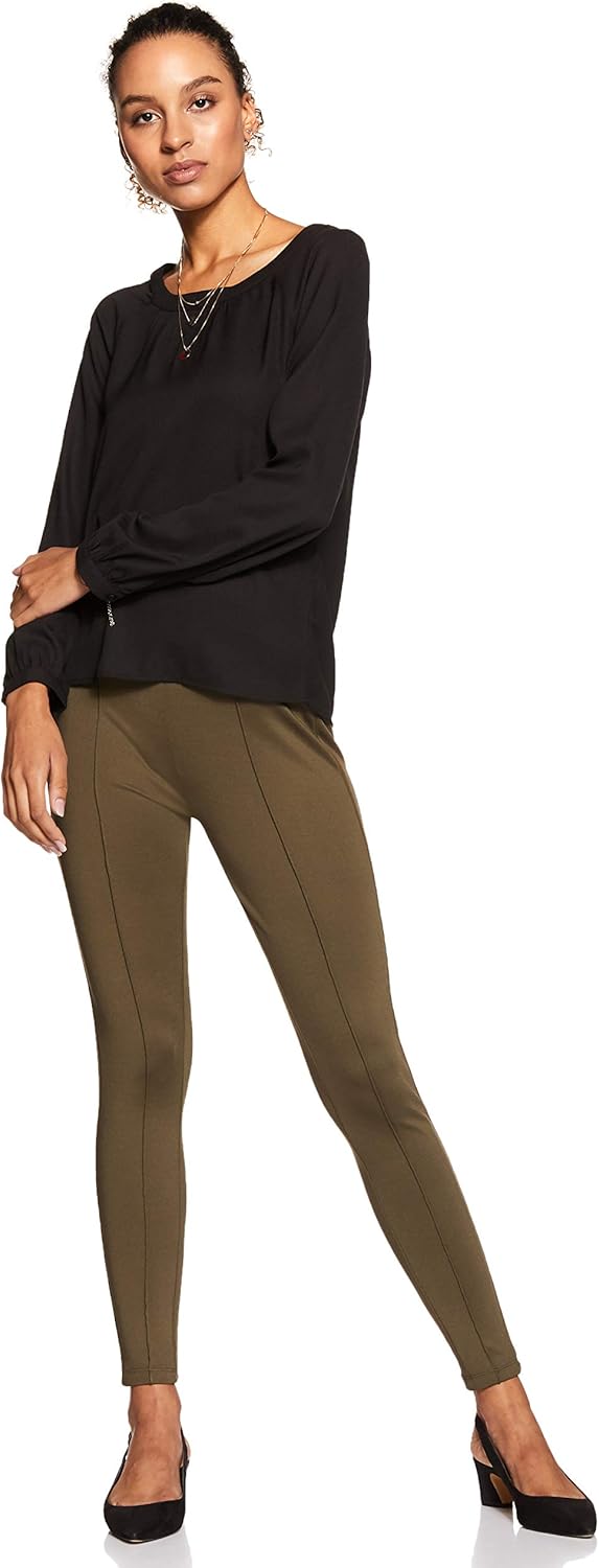 1768888908 بلوزة بقصة عادية للنساء ولون سادة من أمازون براند سيمبول