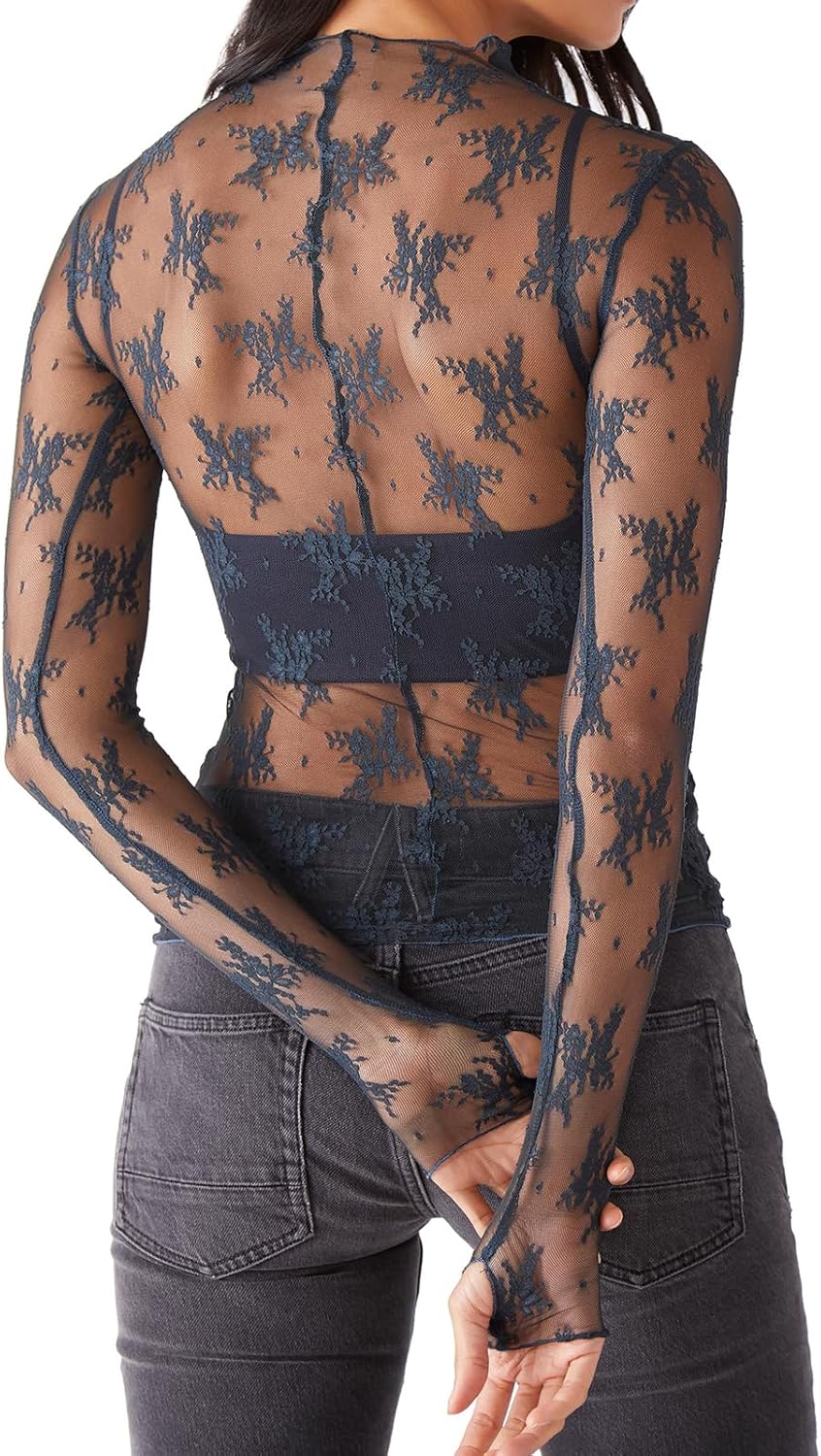 1769157275 بلوزة شفافة بتصميم شبكي وبأكمام طويلة ورقبة دائرية مرتفعة من الدانتيل المزهر للنساء