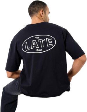 تيشيرت جيرسي مطبوع وبمقاس كبير للرجال، لون أسود من ستايلي