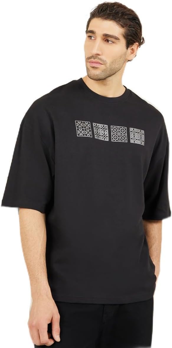 تي شيرت فاخر من قماش الجيرسيه الثقيل مطبوع عليه رقائق معدنية للرجال من ستايلي