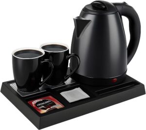 طقم غلاية ماء كهربائية سعة 1.8 لتر بقدرة 1500 واط من الاستانلس استيل مع 2 أكواب للشاي و القهوة و صيية تقديم | غلاية ماء للفنادق و المكاتب و المنازل | غلاية ماء فندقية