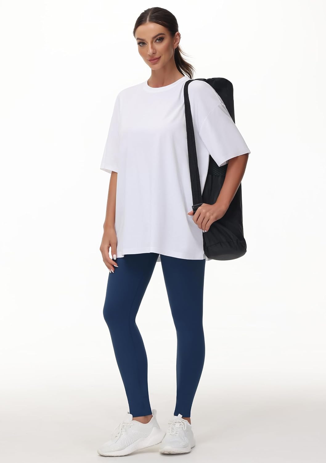 1771570507 تيشيرت كاجوال كبير الحجم للنساء من ذا جيم بيبول، بتصميم قبة دائرية ضيقة وأكمام قصيرة للتمارين الرياضية