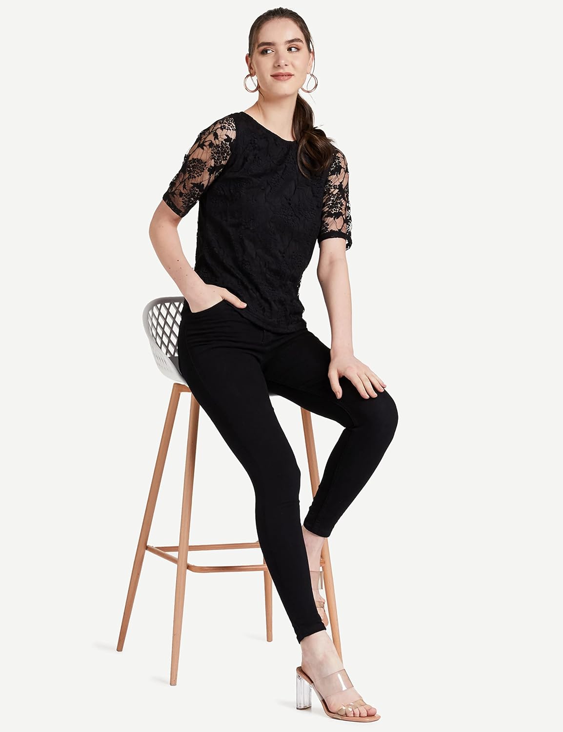 1771729030 قميص نسائي بتصميم ورود بقصة ضيقة من مس اوليف MOSS19TP30 01 62 اسود مقاس M