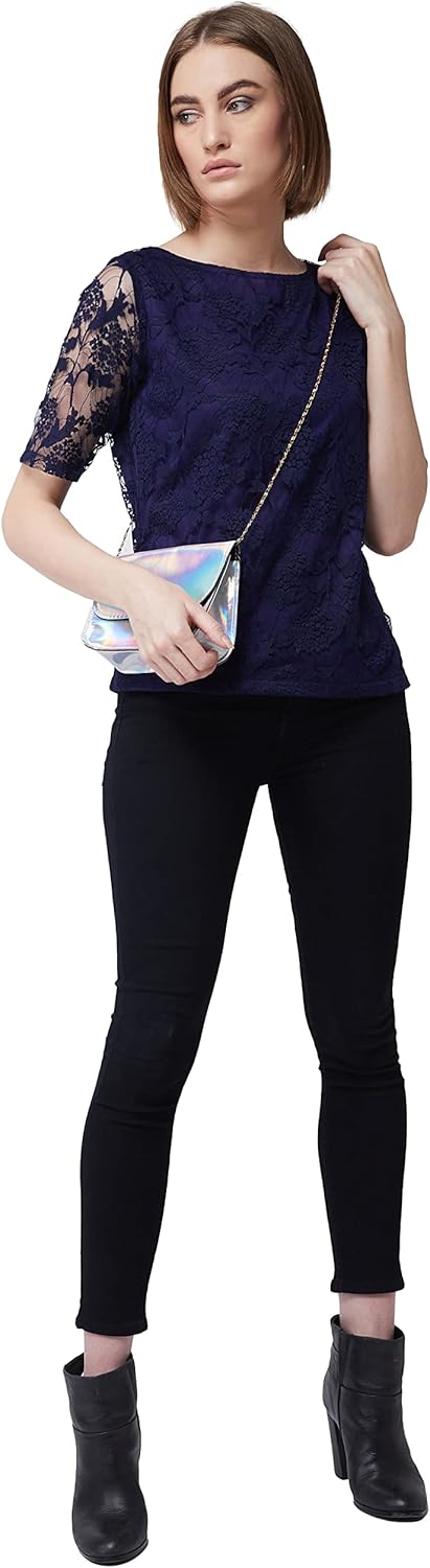 1771851103 قميص للنساء بتصميم ورود بقصة ضيقة من ميس اوليف