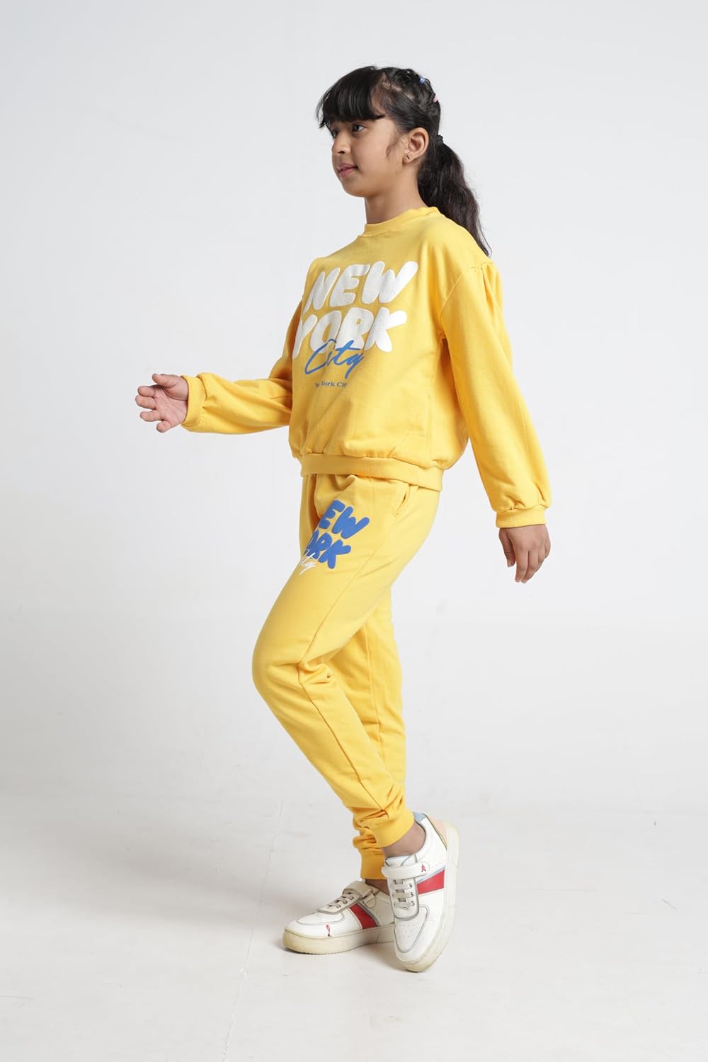 طقم ملابس بناتي GLS من سويت شيرت وسروال من تي 2 اف - موديل BYS-SS-PANT-01 (عبوة واحدة) 11 61TK9017MJL. AC SL1500