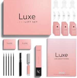 مجموعة رفع الرموش من لوكس كوزماتيكس - مجموعة كاملة لرفع الرموش - إصدار احترافي جديد - سهلة الاستخدام وذات لمسة نهائية طويلة الأمد - نتائج احترافية تصل إلى 8 أسابيع من المنزل - تتضمن 3 استخدامات