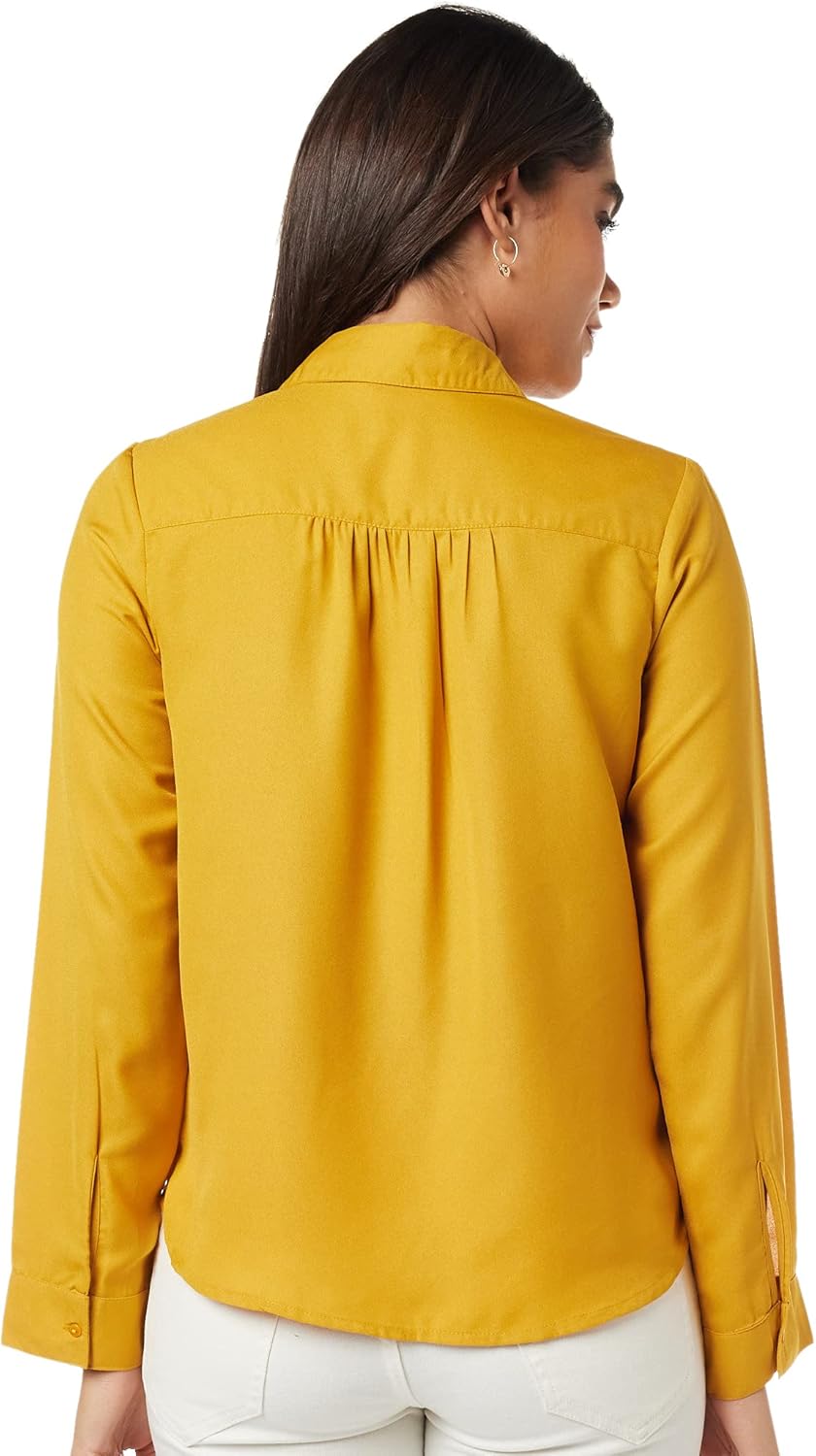 بلوزة بقصة عادية للنساء ولون سادة من أمازون براند - سيمبول 8 1772619781 بلوزة بقصة عادية للنساء ولون سادة من أمازون براند سيمبول