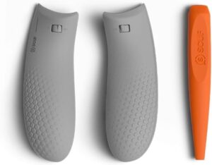 اغطية لمقبض الزناد من سكاف برو لاذرع التحكم اللاسلكية لجهاز العاب اكس بوكس مع زر مشاركة، لون رمادي فاتح