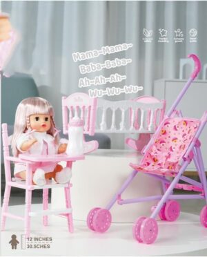 دمية مع عربة أطفال وسرير وكرسي من فن مومنت