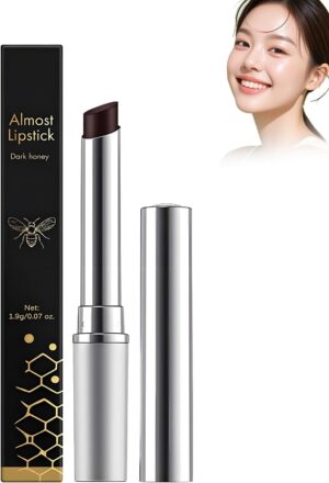 أحمر شفاه من ليهييي بلمسة طبيعية لامعة بلون أسود هني