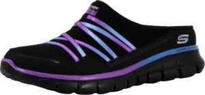 سكيتشرز رياضي نسائي سهل الارتداء بتقنية اير ستريمر، مفتوح من الخلف